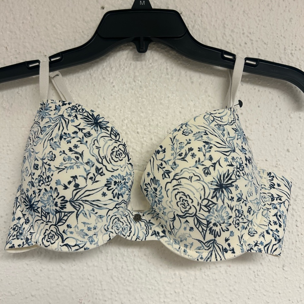 NWT Lucky Brand Blue Floral T-shirt Underwire Bra Size 36C Padded Adjustable